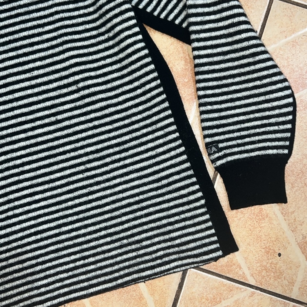 Striped Black and White Crewneck Sweater - Picture 3 of 6